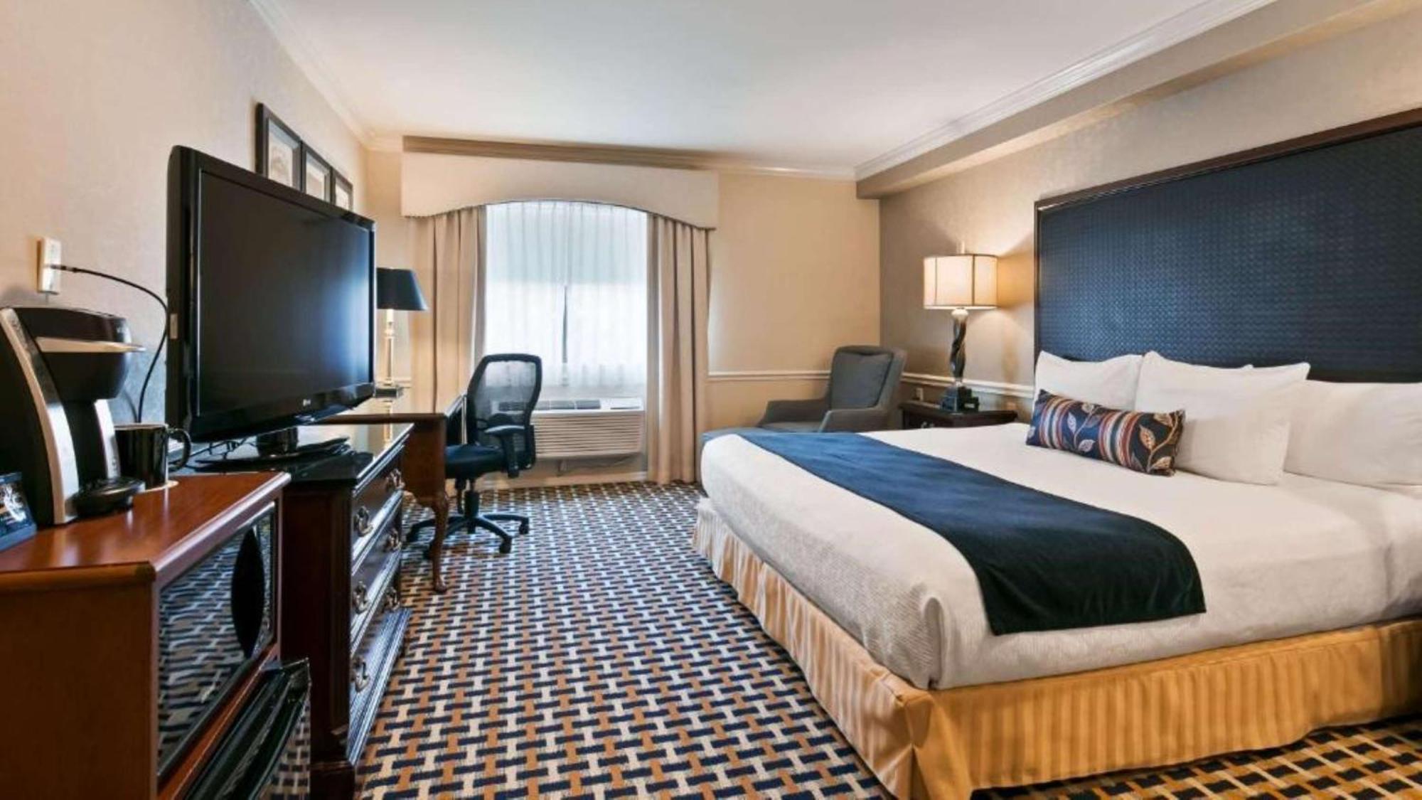 Best Western Plus Puyallup Hotel Экстерьер фото