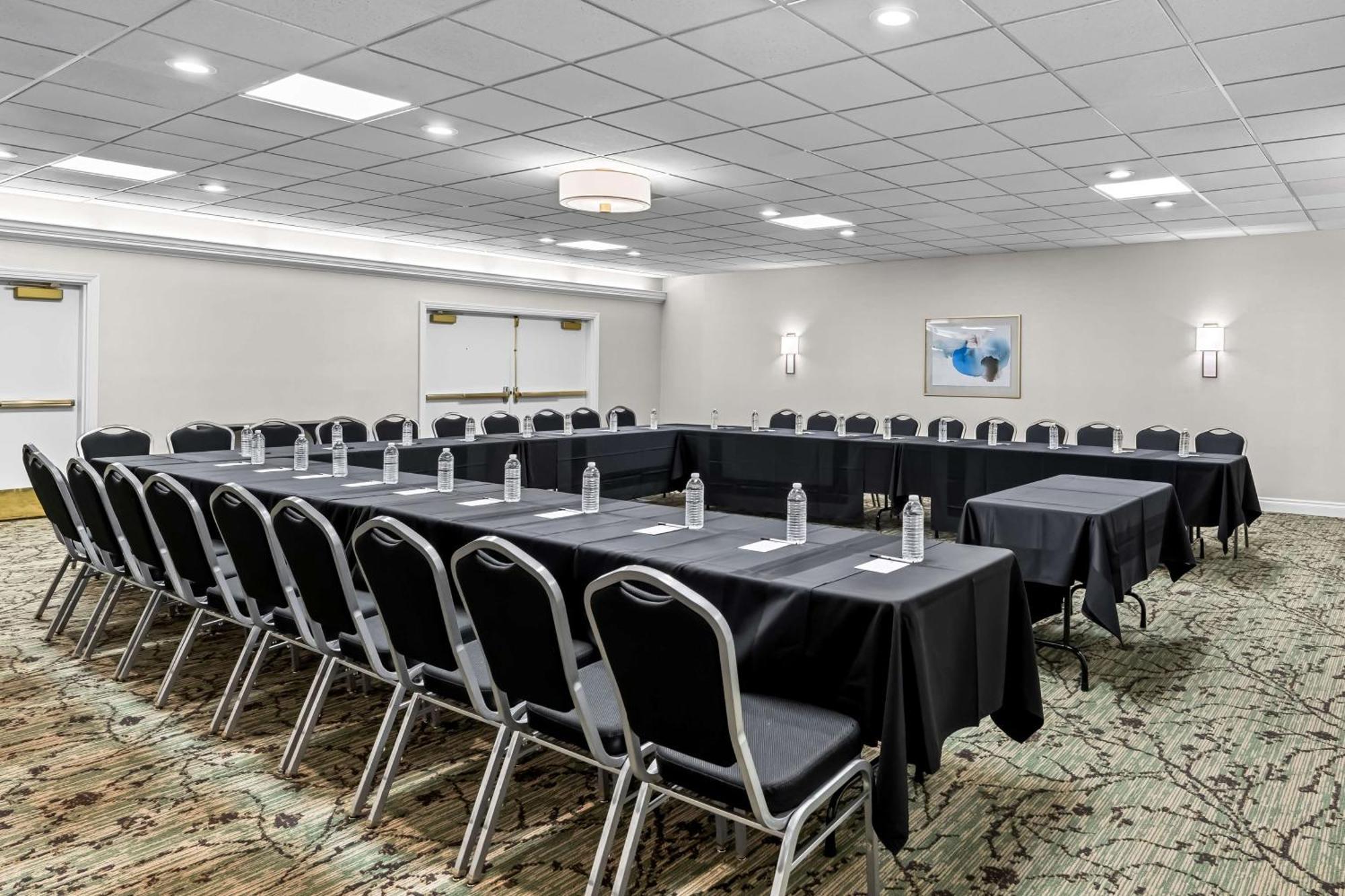 Best Western Plus Puyallup Hotel Экстерьер фото