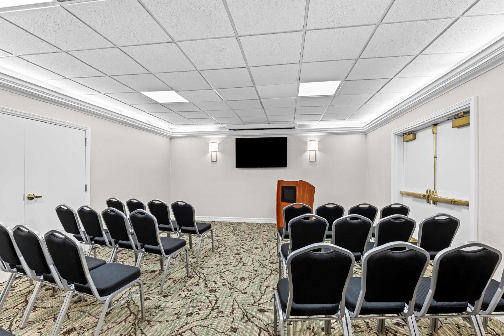 Best Western Plus Puyallup Hotel Экстерьер фото