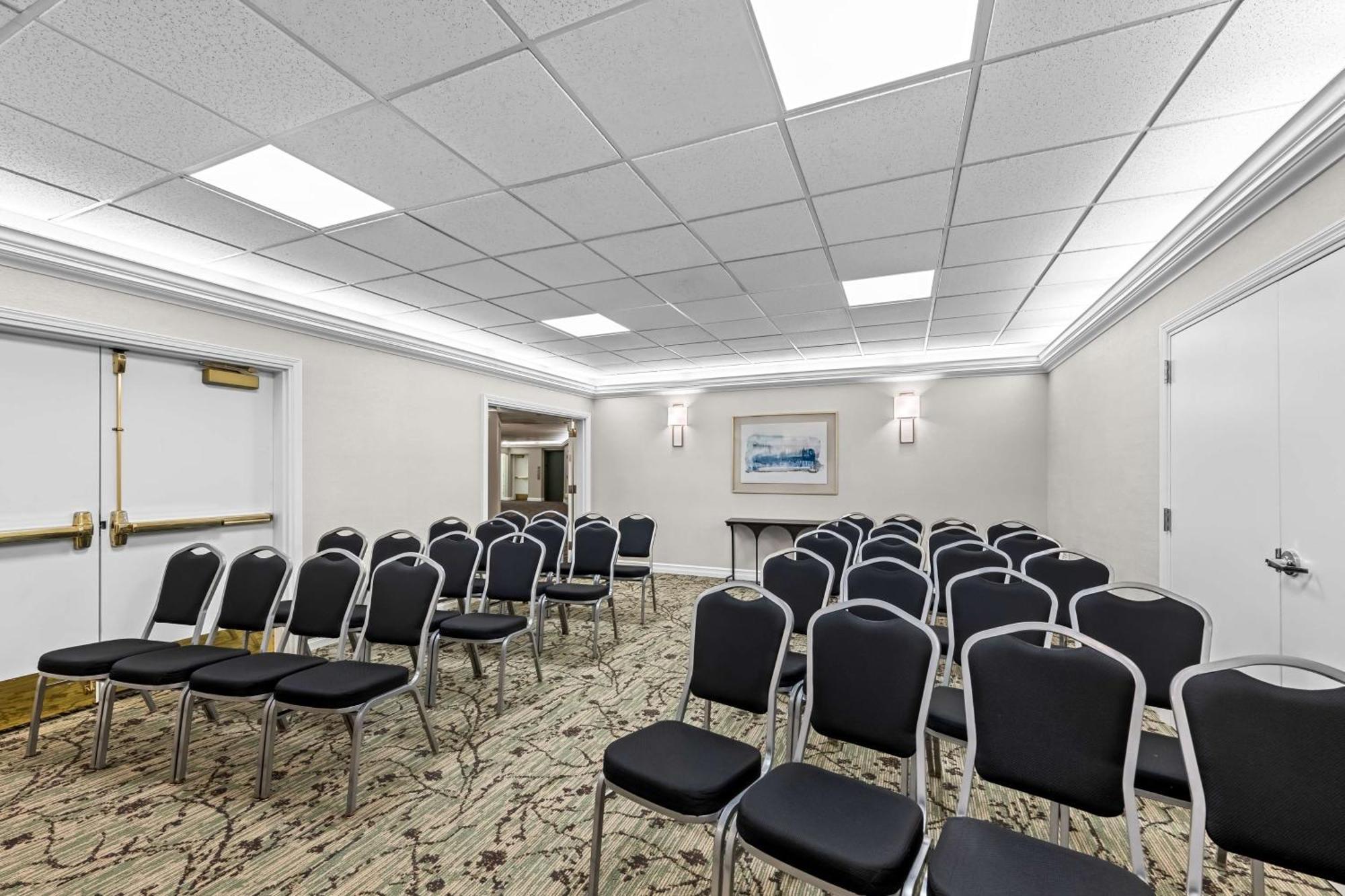 Best Western Plus Puyallup Hotel Экстерьер фото