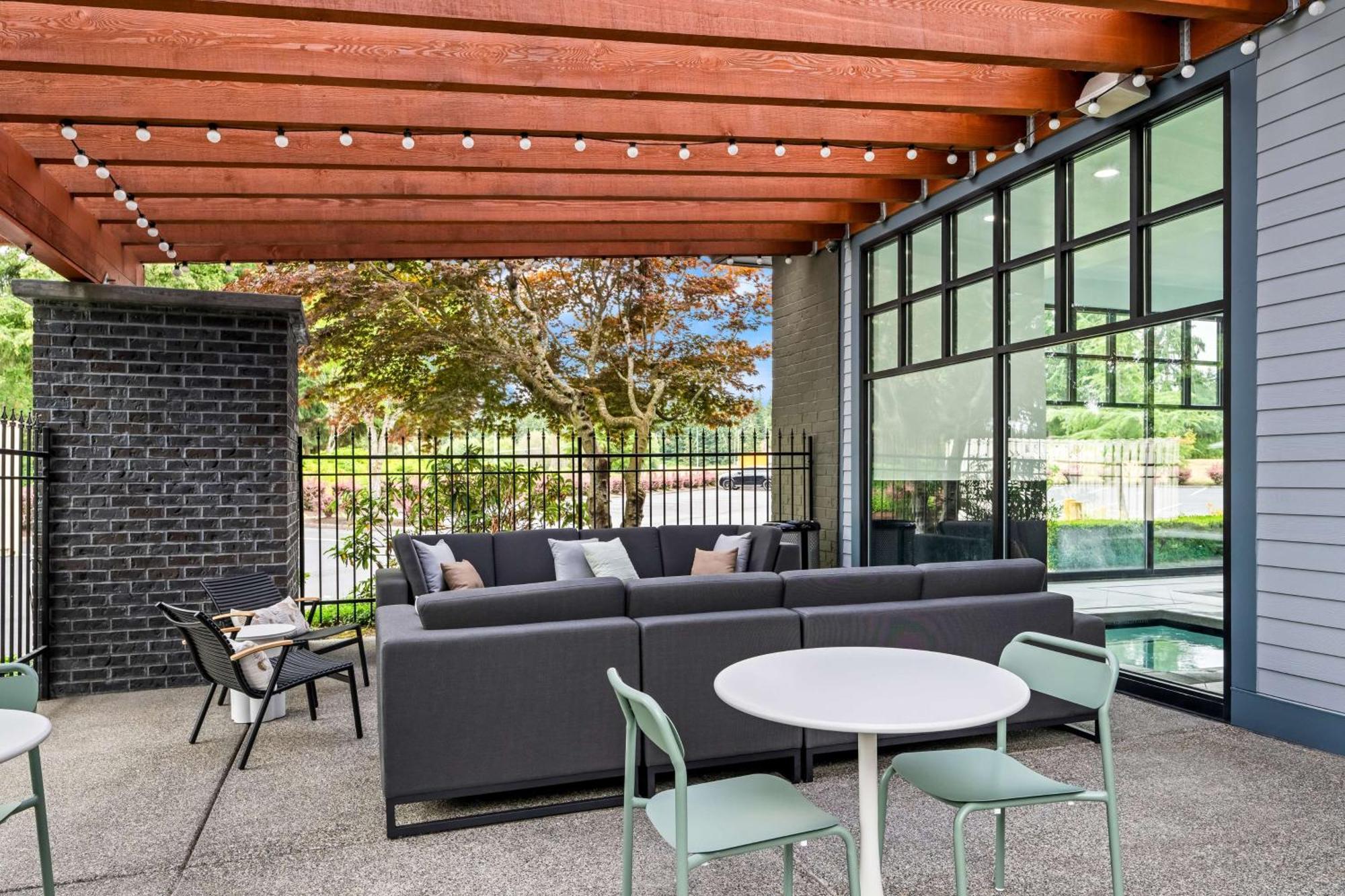 Best Western Plus Puyallup Hotel Экстерьер фото