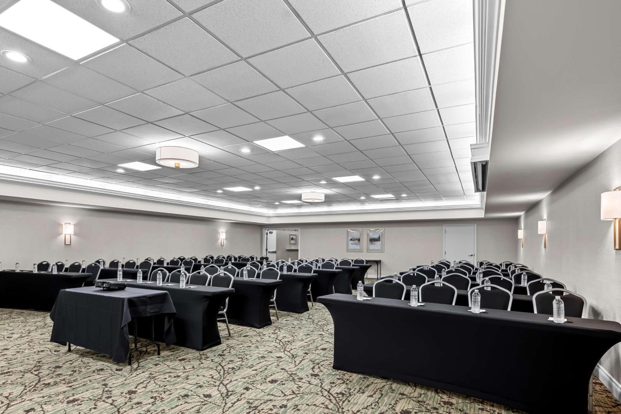 Best Western Plus Puyallup Hotel Экстерьер фото